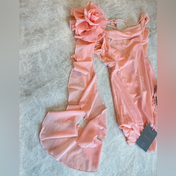 NEW House of CB Charla Soft Apricot Ruffle Mini Dress Size XS - Picture 3 of 17